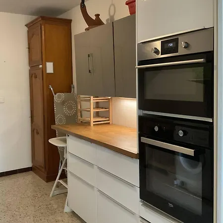 Large Family In Mediterranean France *