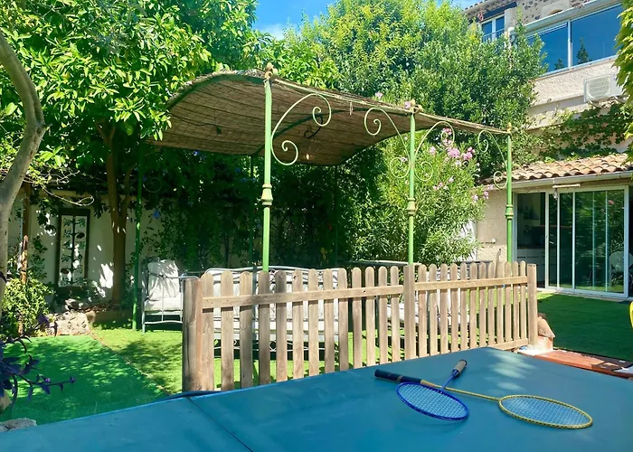 Large Family In Mediterranean France Σπίτι διακοπών *